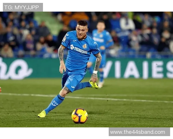 华伦西亚与赫塔菲对决分析及比赛前瞻策略探讨