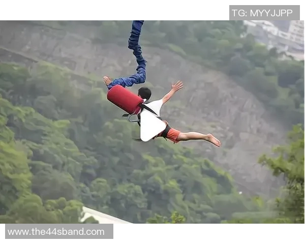 成都极限运动队技术探讨与创新发展之路聚焦极限运动的未来挑战与机遇 成都极限运动队技术探讨与创新发展之路聚焦极限运动的未来挑战与机遇