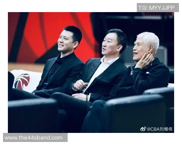 重庆篮球队崛起之路:从默默无闻到大师赛的辉煌历程 重庆篮球队崛起之路:从默默无闻到大师赛的辉煌历程