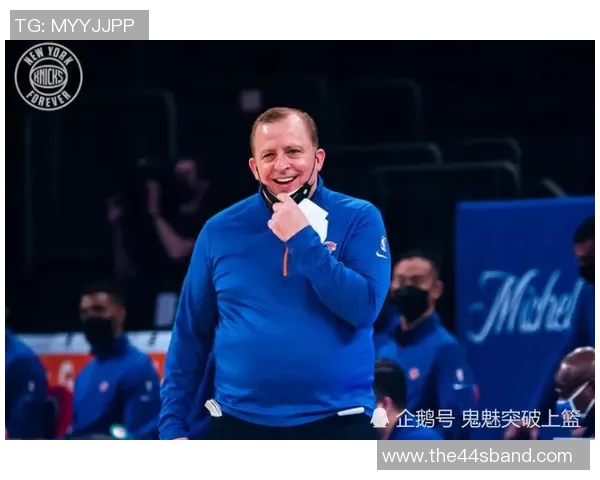 以中锋为核心构建全新战术体系提升球队进攻与防守效率 以中锋为核心构建全新战术体系提升球队进攻与防守效率