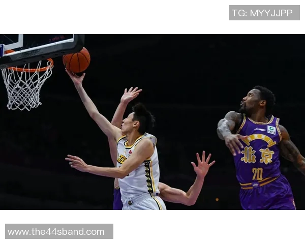 广东队与北控队激战正酣2020年12月30日篮球赛精彩回顾与分析