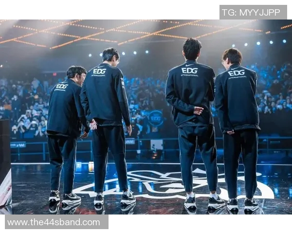 和平精英盛宴：深入解析EDG战队的快速崛起与战术创新